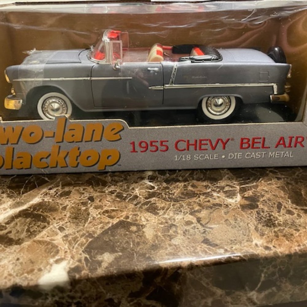 chevy 55 bell air convertible Scale 1/18